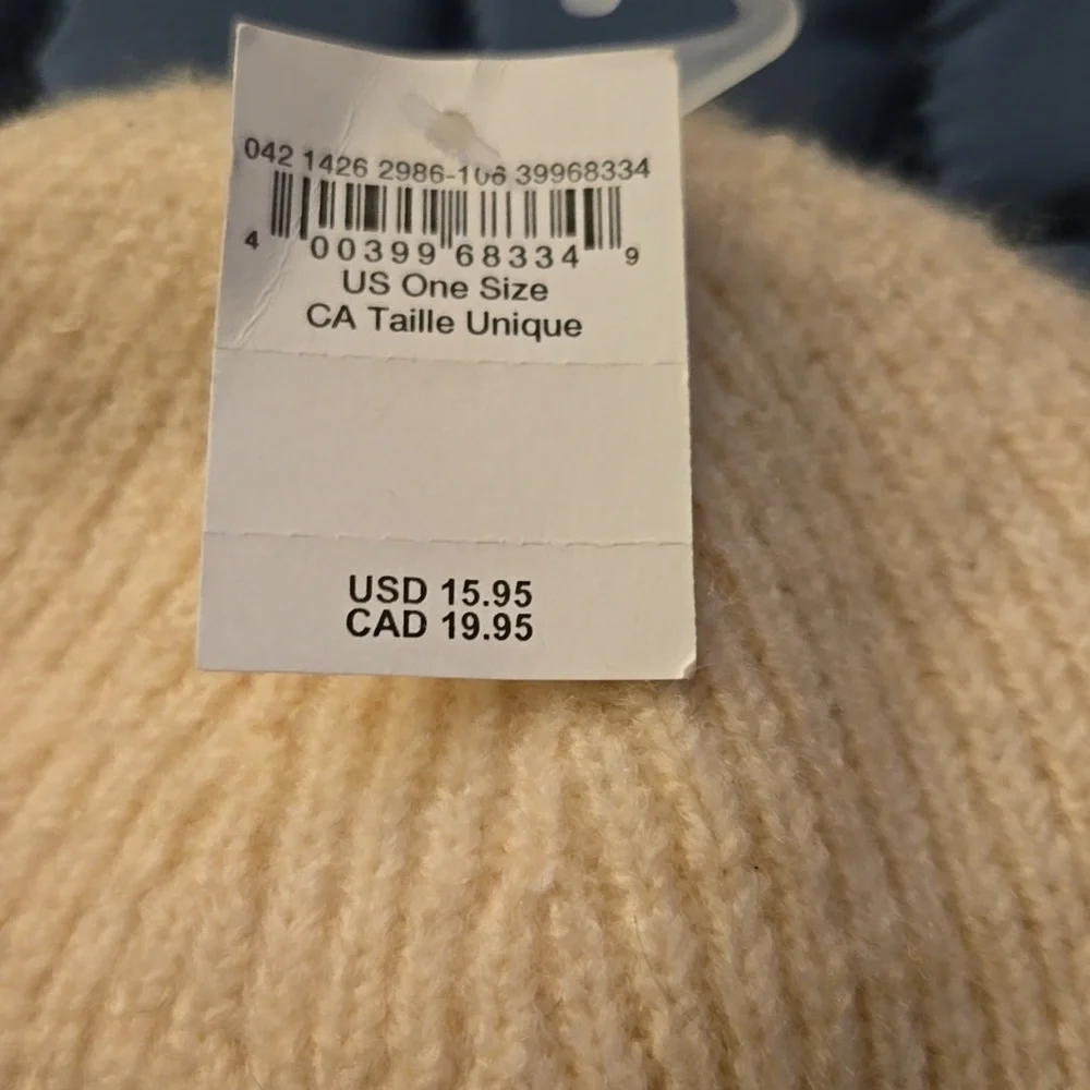 NWT AE American Eagle Knit Beanie Cream Color Unisex One Size